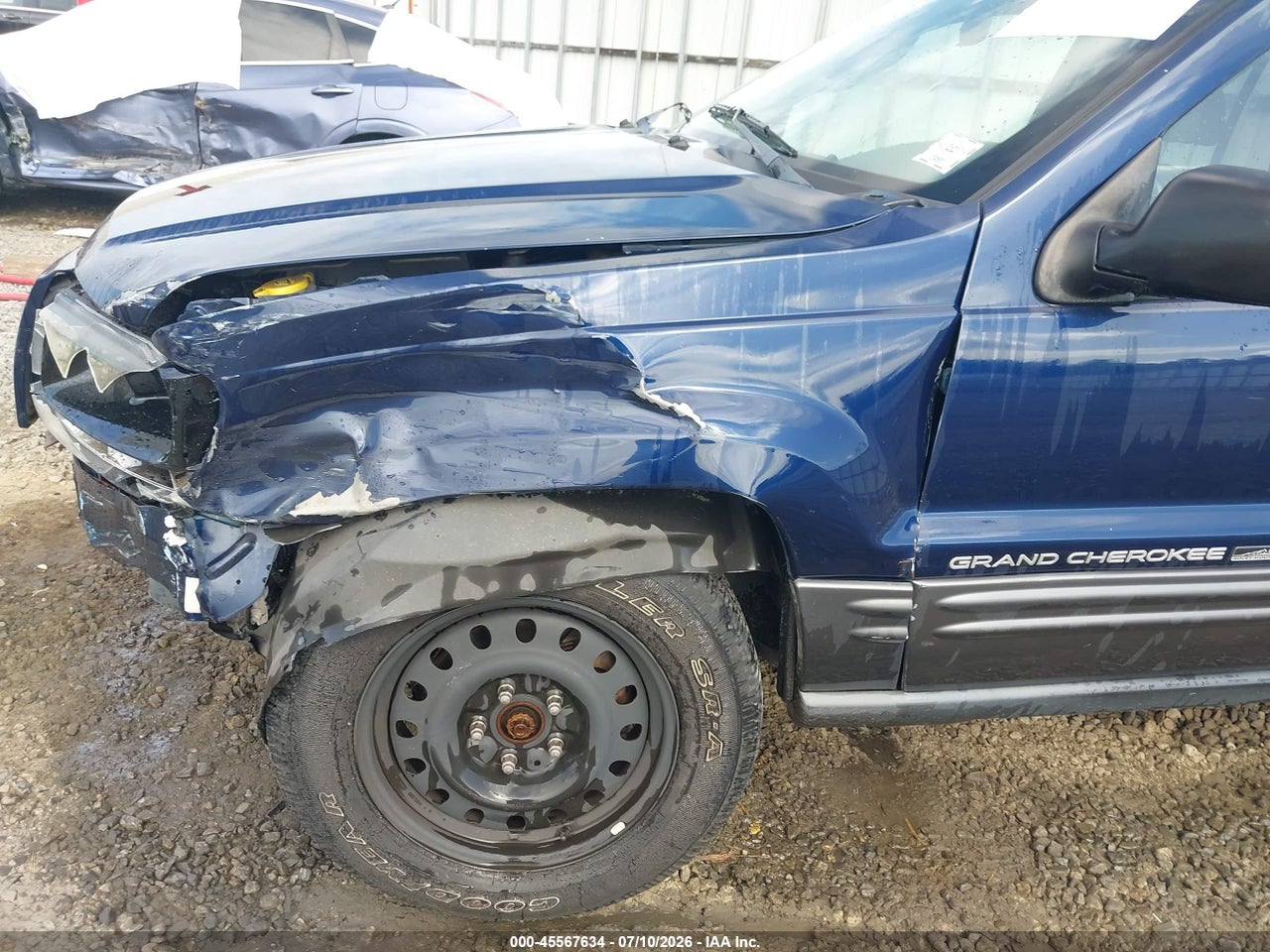 2004 JEEP GRAND CHEROKEE LAREDO · 6/11