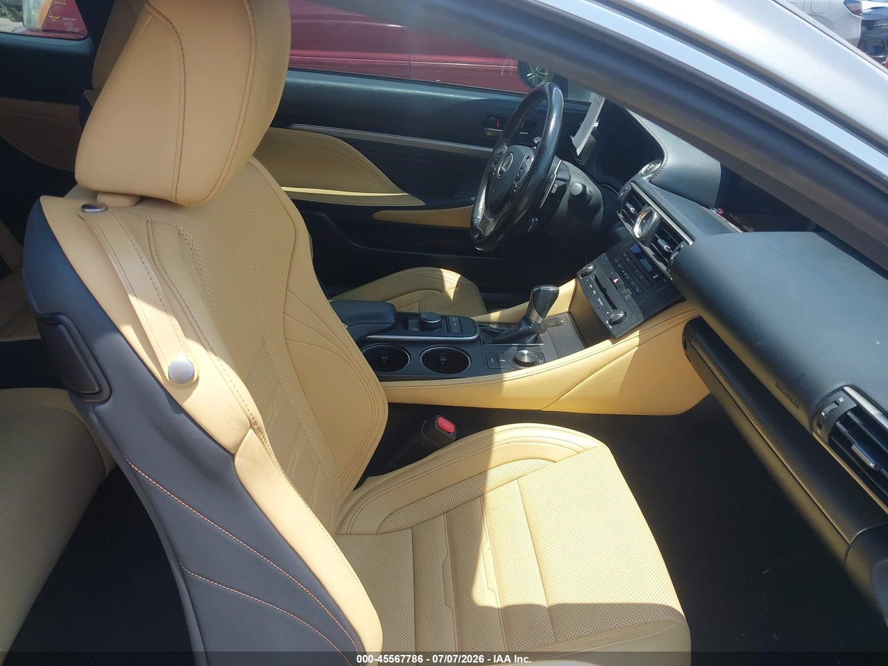 2016 LEXUS RC 200T · 5/11