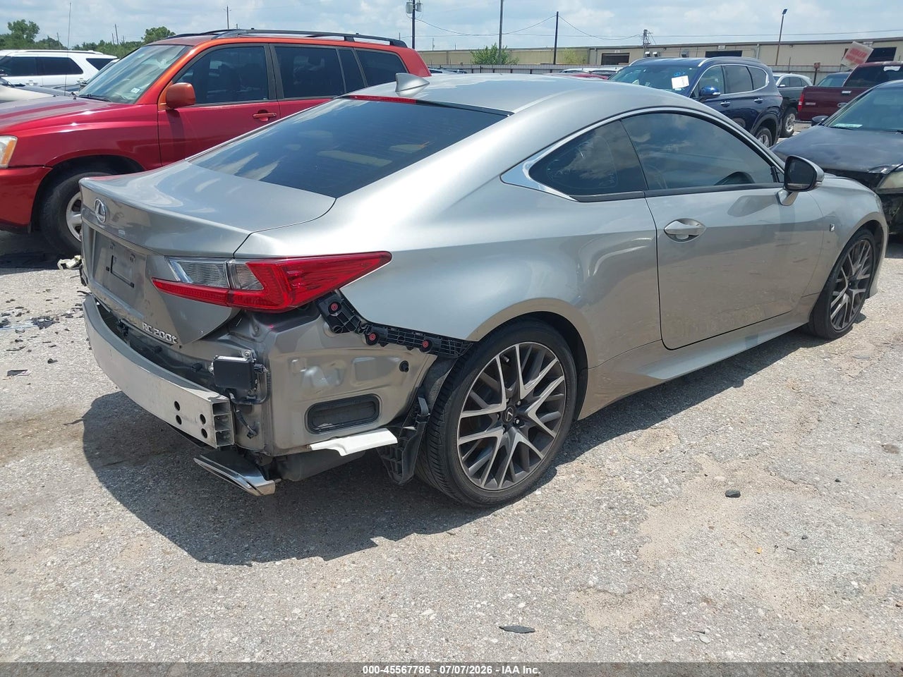 2016 LEXUS RC 200T · 4/11