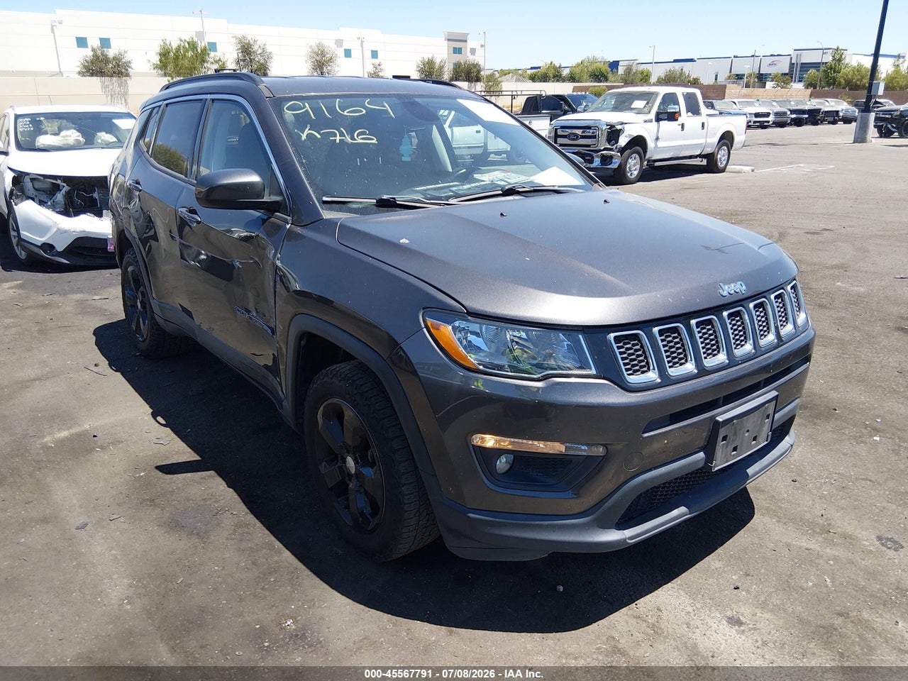 3C4NJCBB6JT****** · 2018 JEEP COMPASS LATITUDE FWD