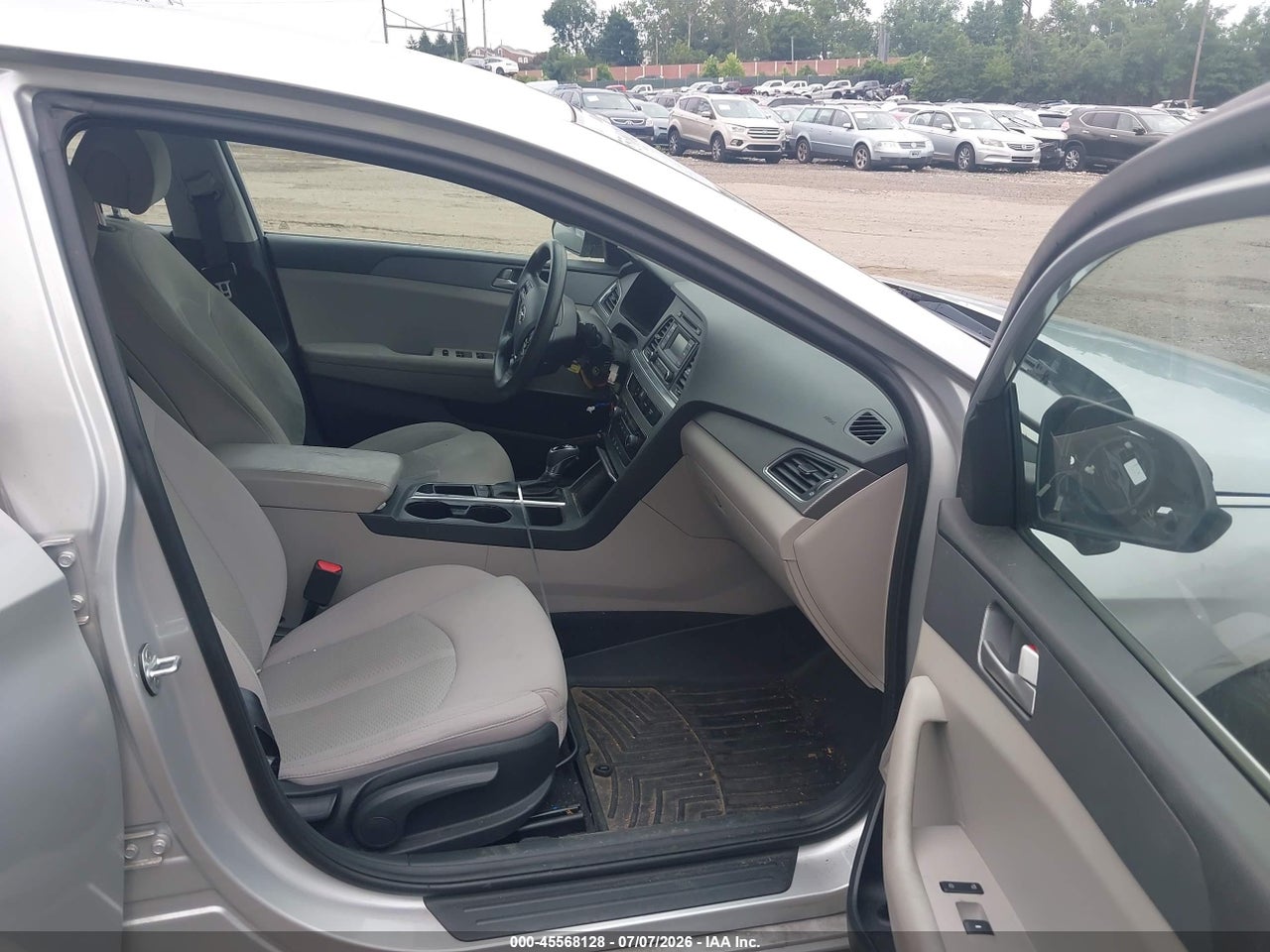 5NPE24AF6HH****** · 2017 HYUNDAI SONATA   · 5/11