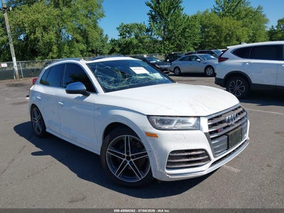 WA1C4AFY9J2****** · 2018 AUDI SQ5 3.0T PREMIUM PLUS