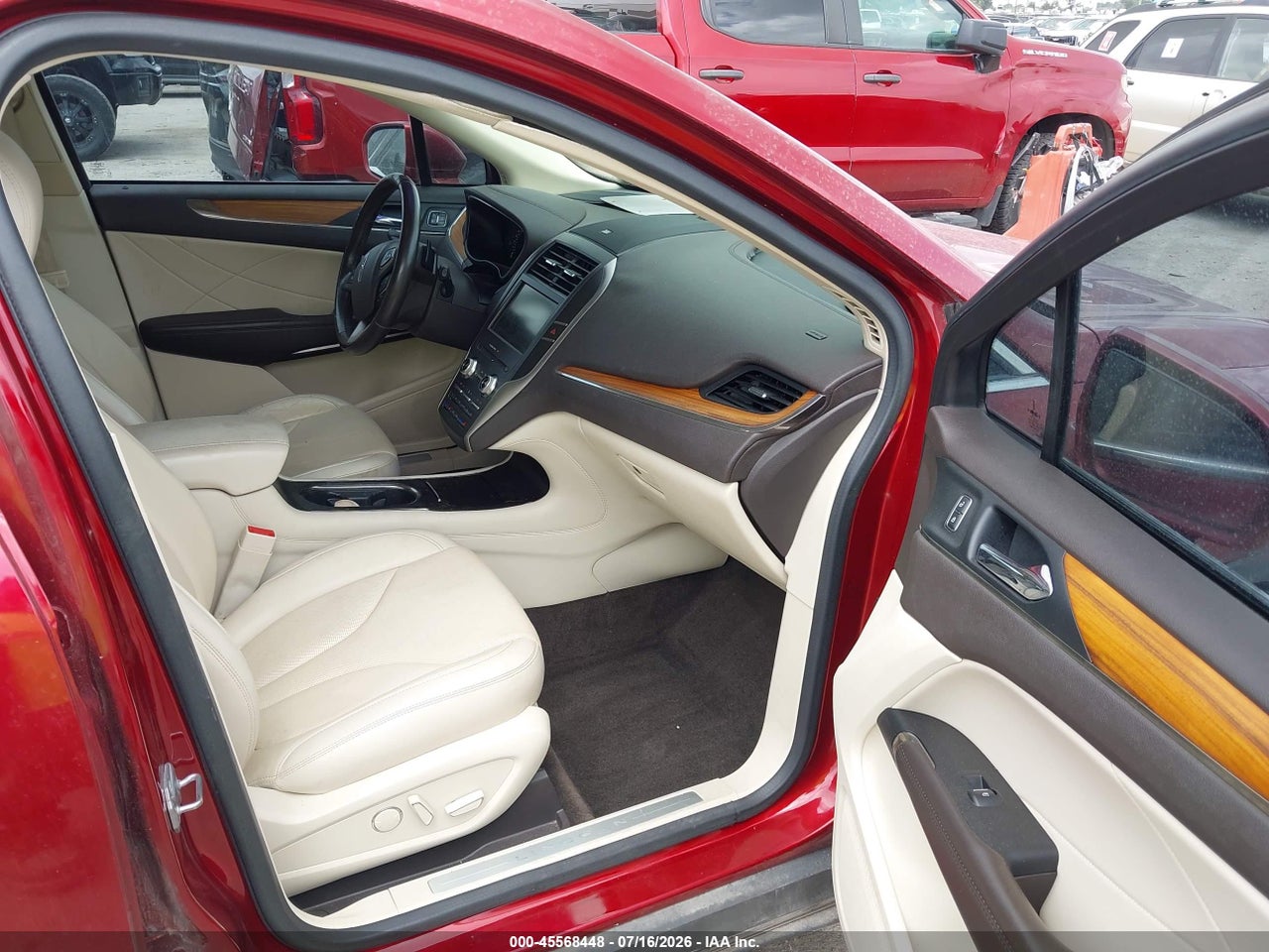 2015 LINCOLN MKC · 5/11