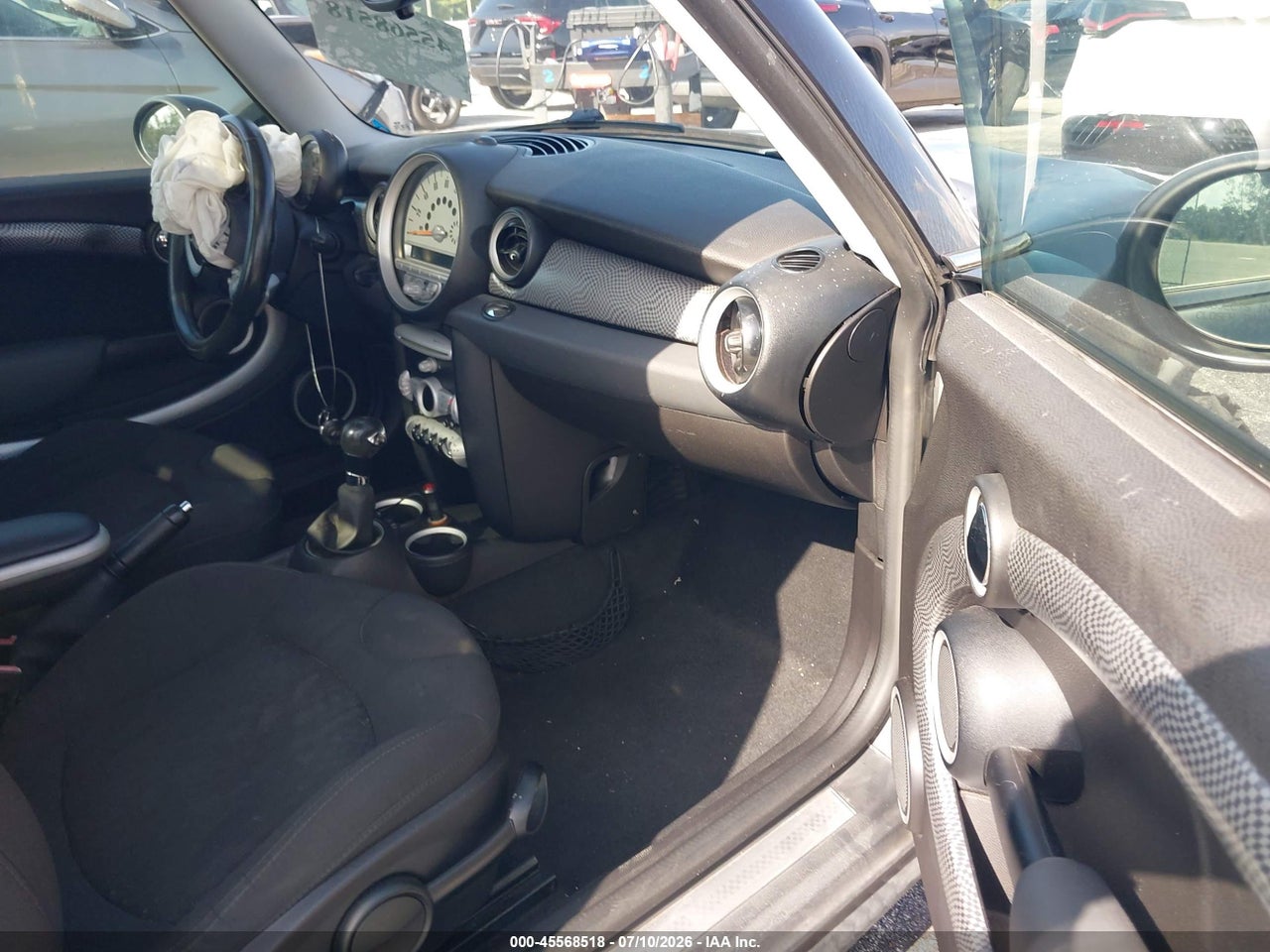 2010 MINI COOPER S   · 5/11