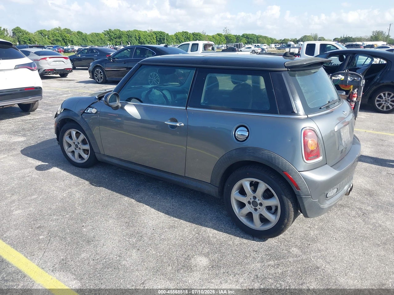 2010 MINI COOPER S   · 3/11