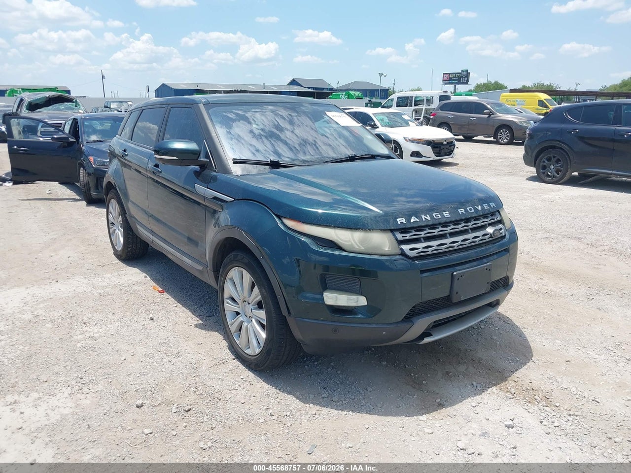 SALVR2BG5DH****** · 2013 LAND ROVER RANGE ROVER EVOQUE PURE