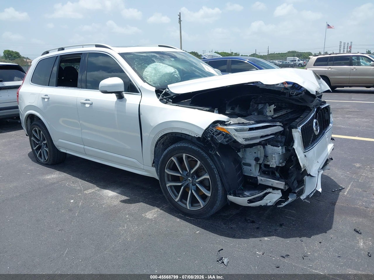 YV4102CK3K1****** · 2019 VOLVO XC90 T5 MOMENTUM