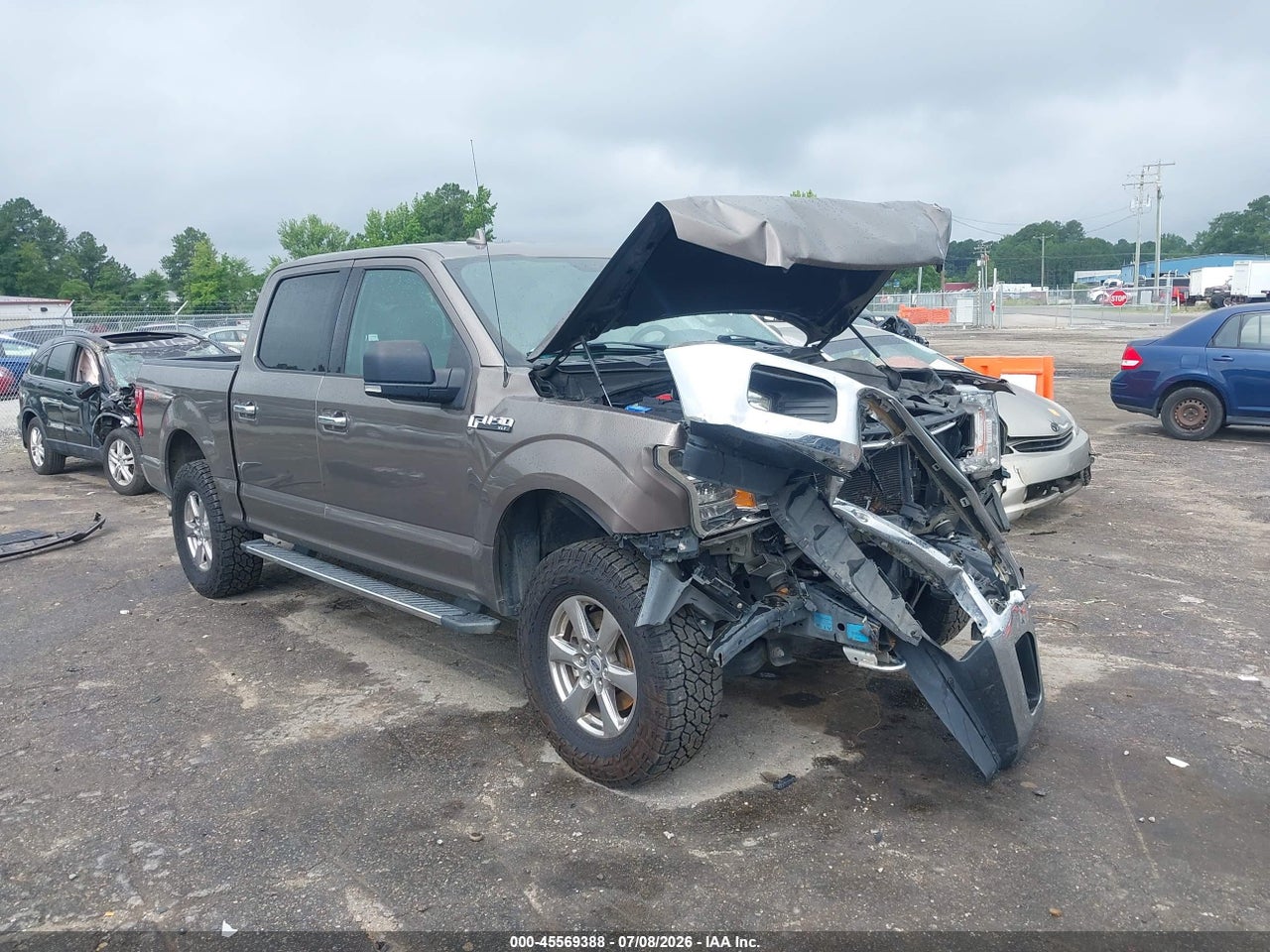 1FTEW1E5XJF****** · 2018 FORD F-150 XLT
