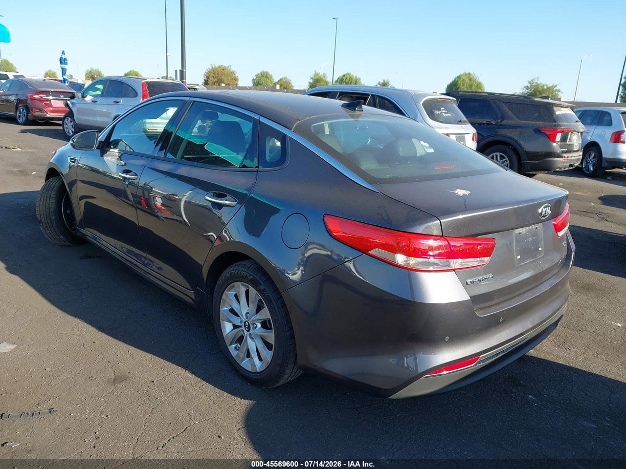5XXGU4L38JG****** · 2018 KIA OPTIMA EX · 3/11