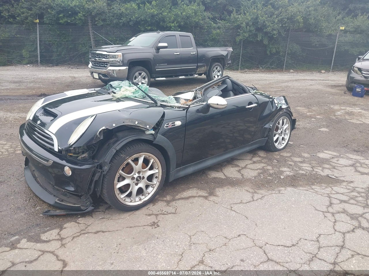 2006 MINI COOPER S · 2/11