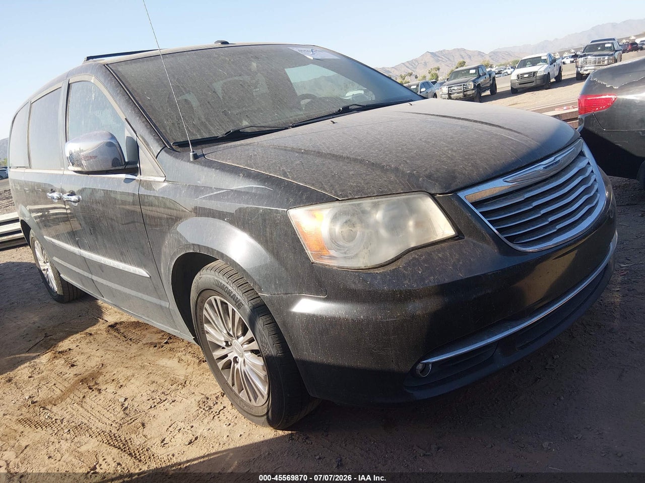 2A4RR6DG8BR****** · 2011 CHRYSLER TOWN &amp; COUNTRY LIMITED