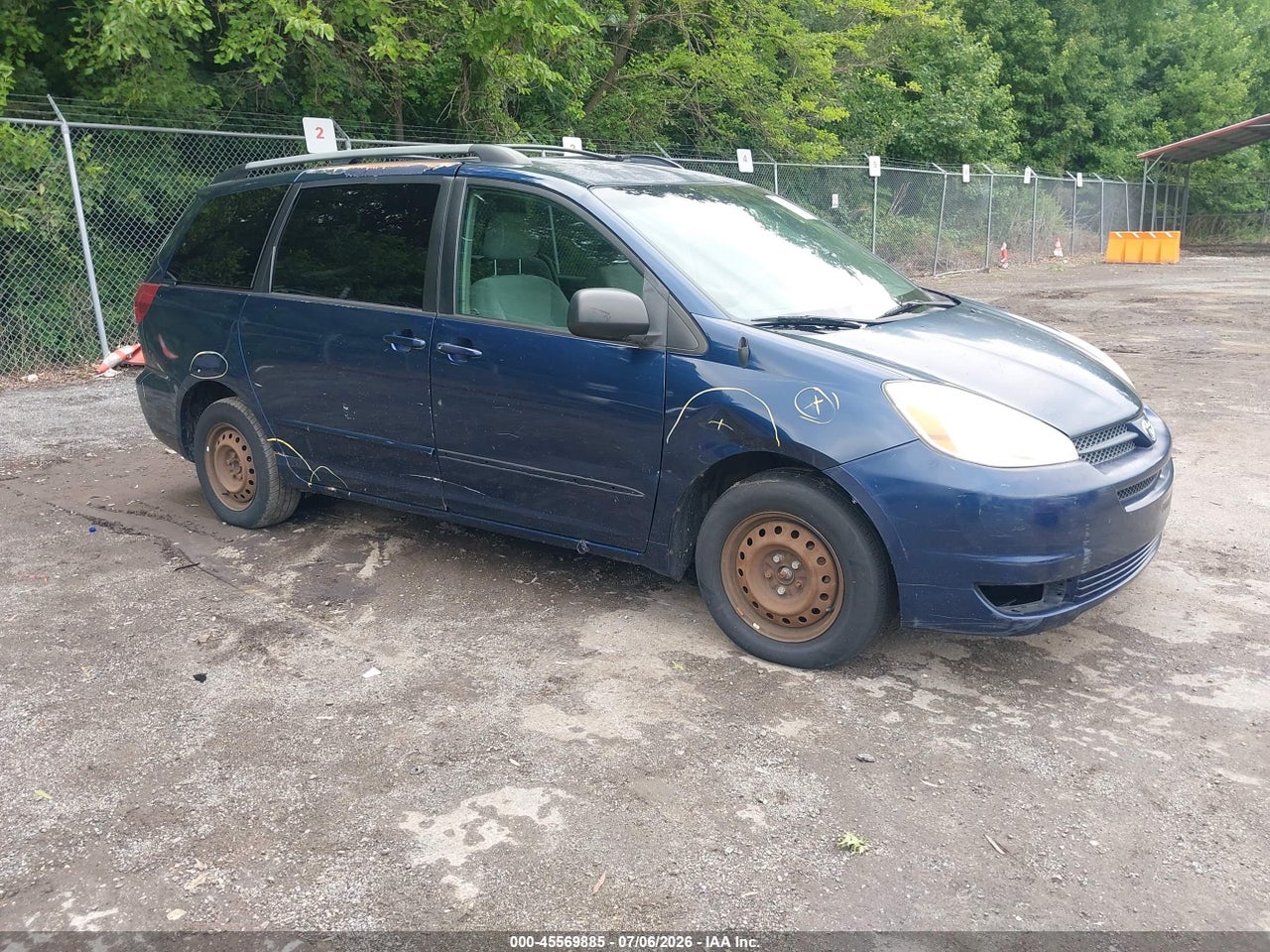 5TDZA23C95S****** · 2005 TOYOTA SIENNA LE