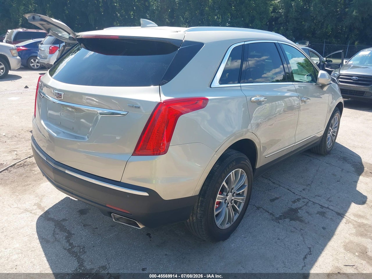 2017 CADILLAC XT5 LUXURY · 4/11