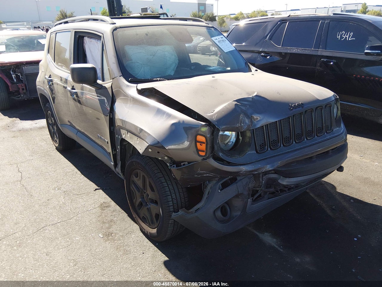 ZACCJBAB1JP****** · 2018 JEEP RENEGADE UPLAND EDITION 4X4