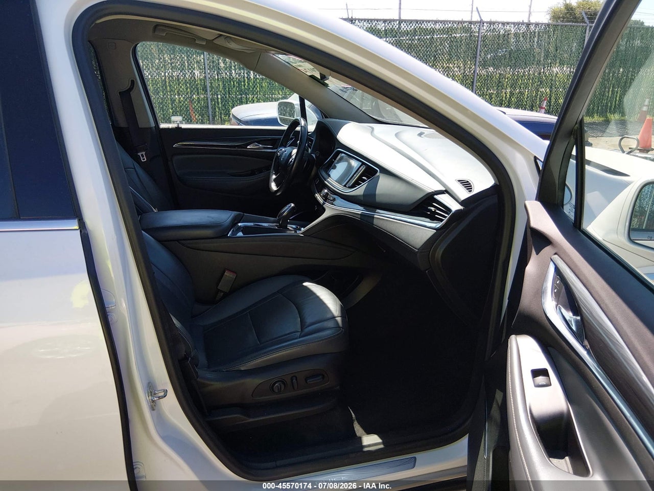 2018 BUICK ENCLAVE ESSENCE · 5/11