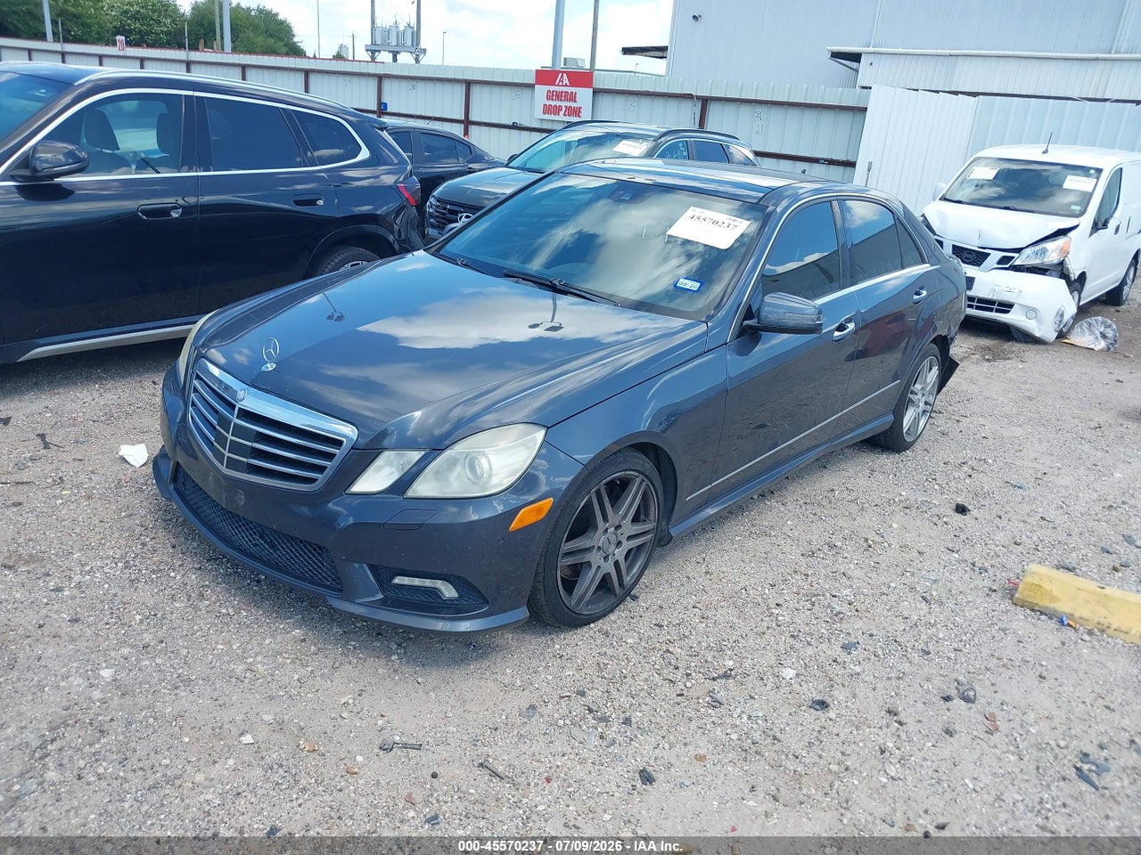 2010 MERCEDES-BENZ E 550   · 2/11