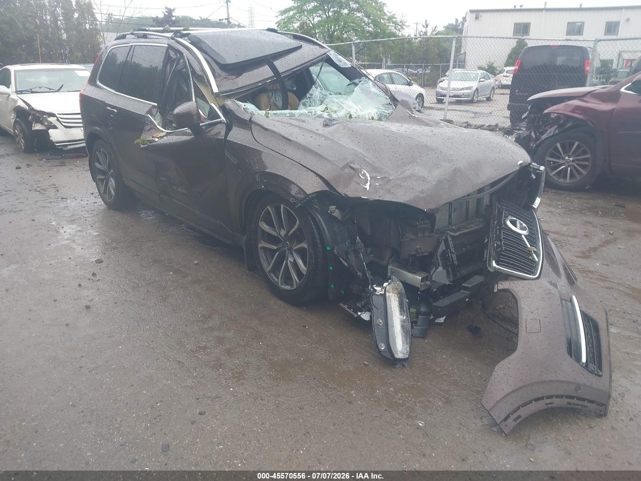 YV4A22PK5J1****** · 2018 VOLVO XC90 T6 MOMENTUM