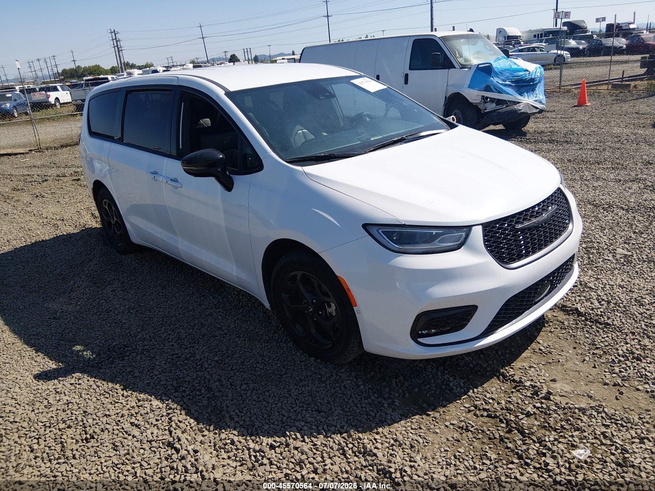 2C4RC1S77RR****** · 2024 CHRYSLER PACIFICA HYBRID S APPEARANCE PKG