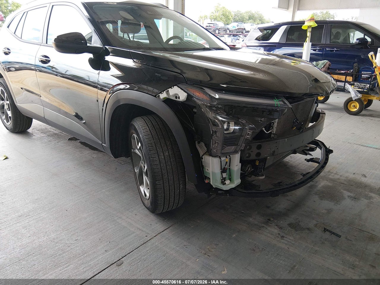 KL77LHE2XRC****** · 2024 CHEVROLET TRAX FWD LT