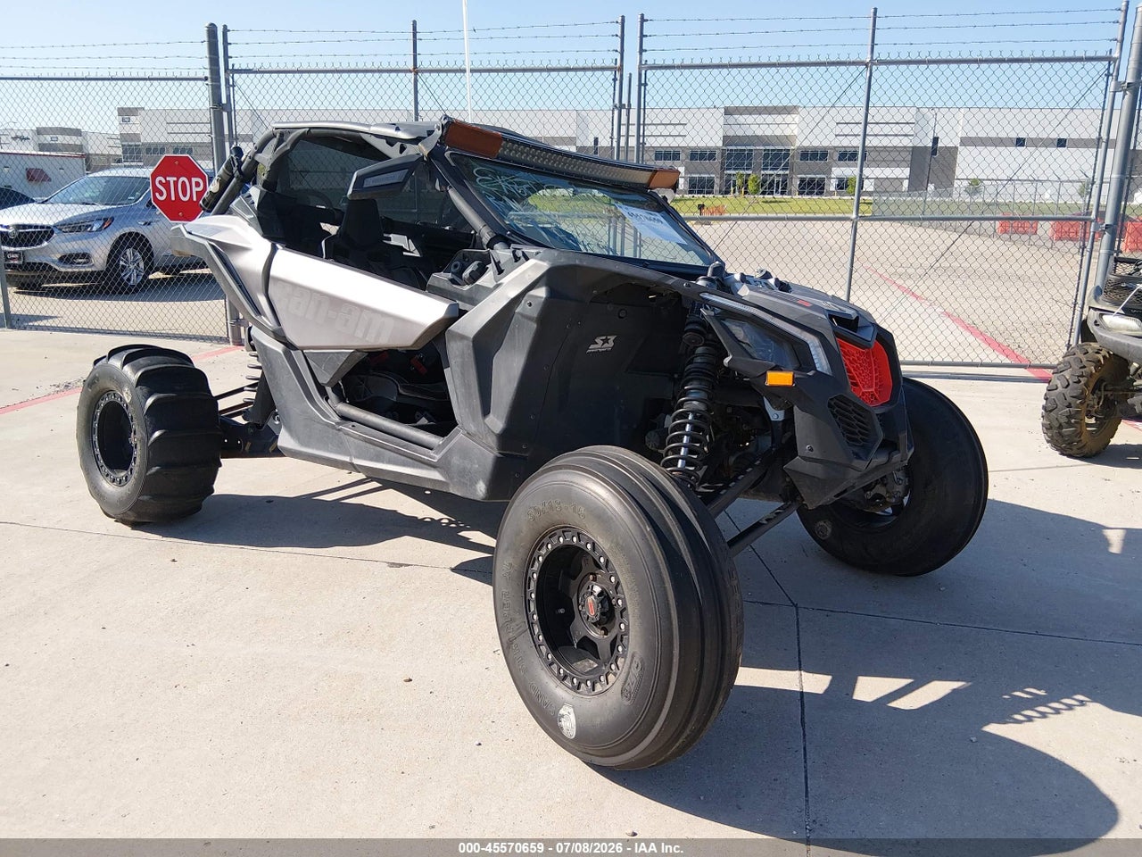 3JBVXAW40JK****** · 2018 CAN-AM MAVERICK X3 X RS TURBO R
