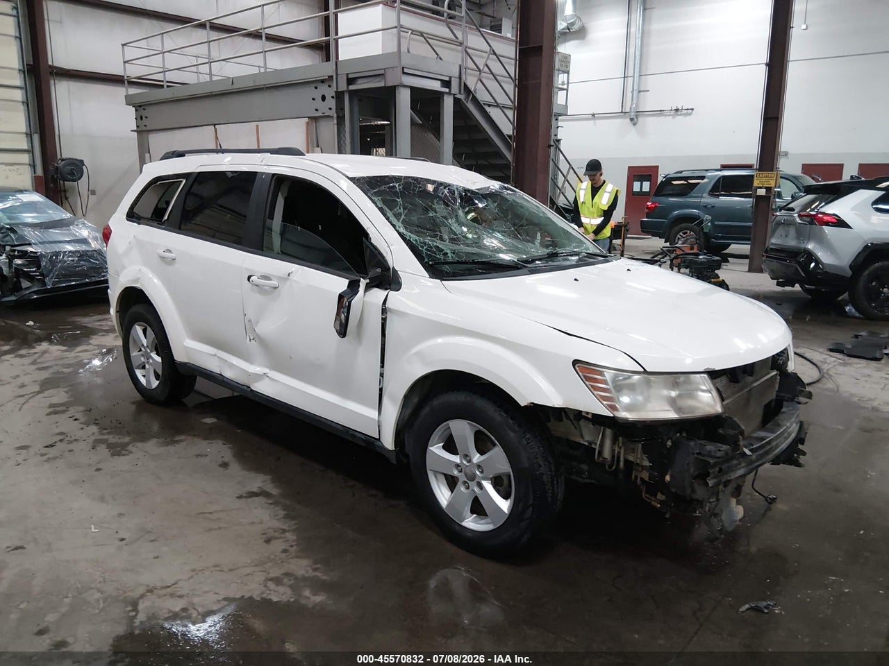 3D4PH1FG2BT****** · 2011 DODGE JOURNEY MAINSTREET