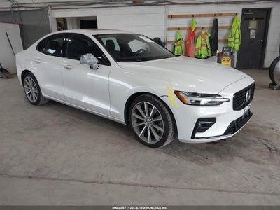 2021 VOLVO S60 T5 MOMENTUM