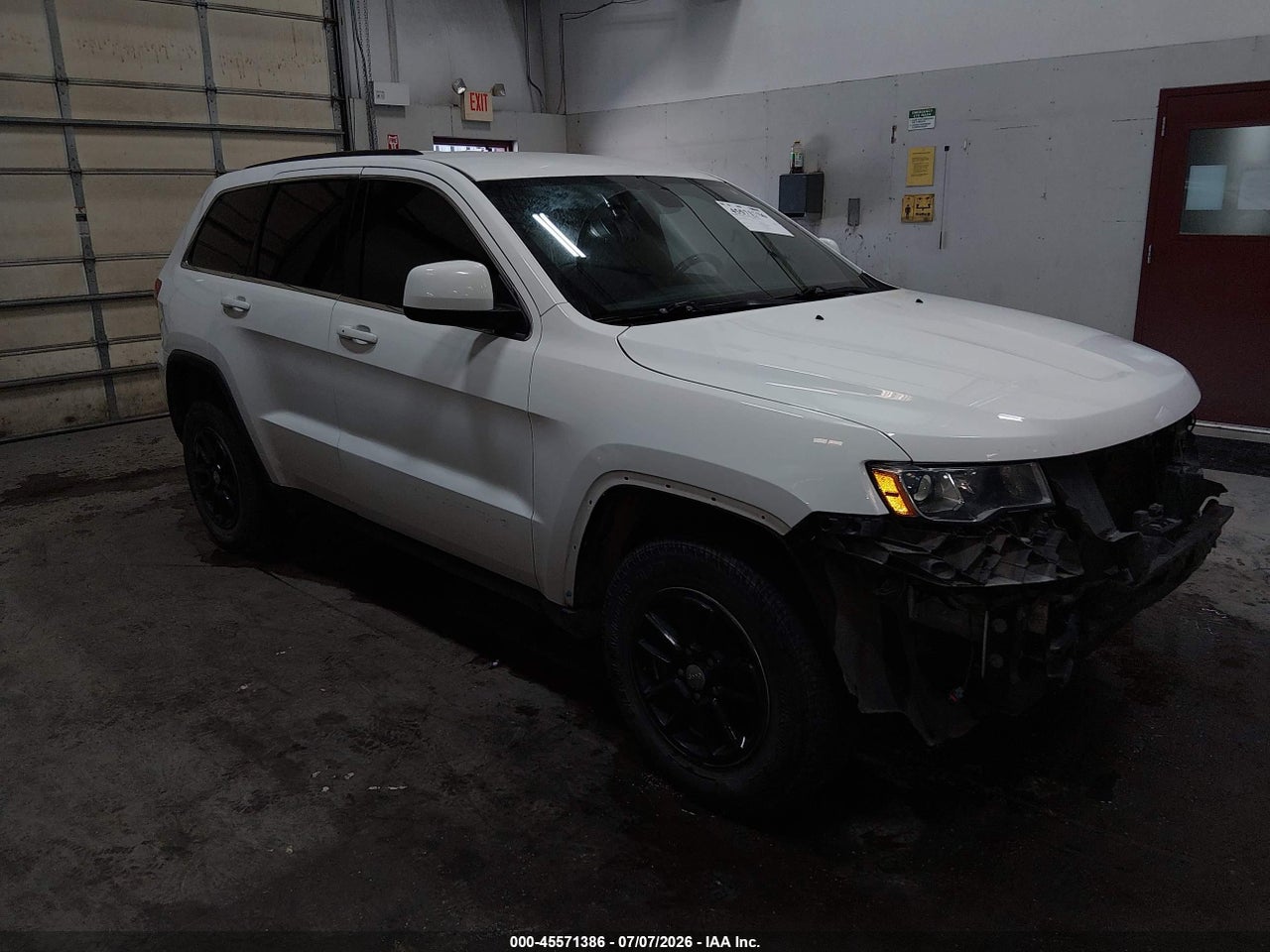 1C4RJFAG8HC****** · 2017 JEEP GRAND CHEROKEE LAREDO