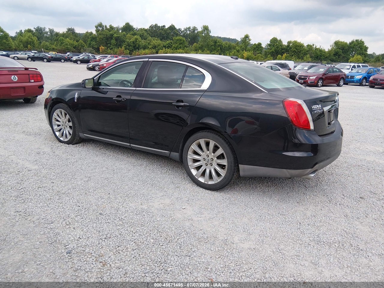 2011 LINCOLN MKS   · 3/11
