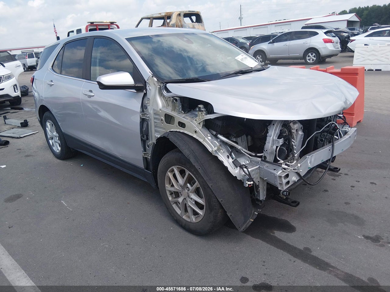 3GNAXUEV5NL****** · 2022 CHEVROLET EQUINOX AWD LT