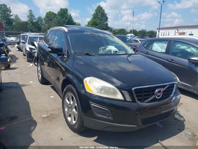 YV4952DL6D2****** · 2013 VOLVO XC60 3.2 PREMIER