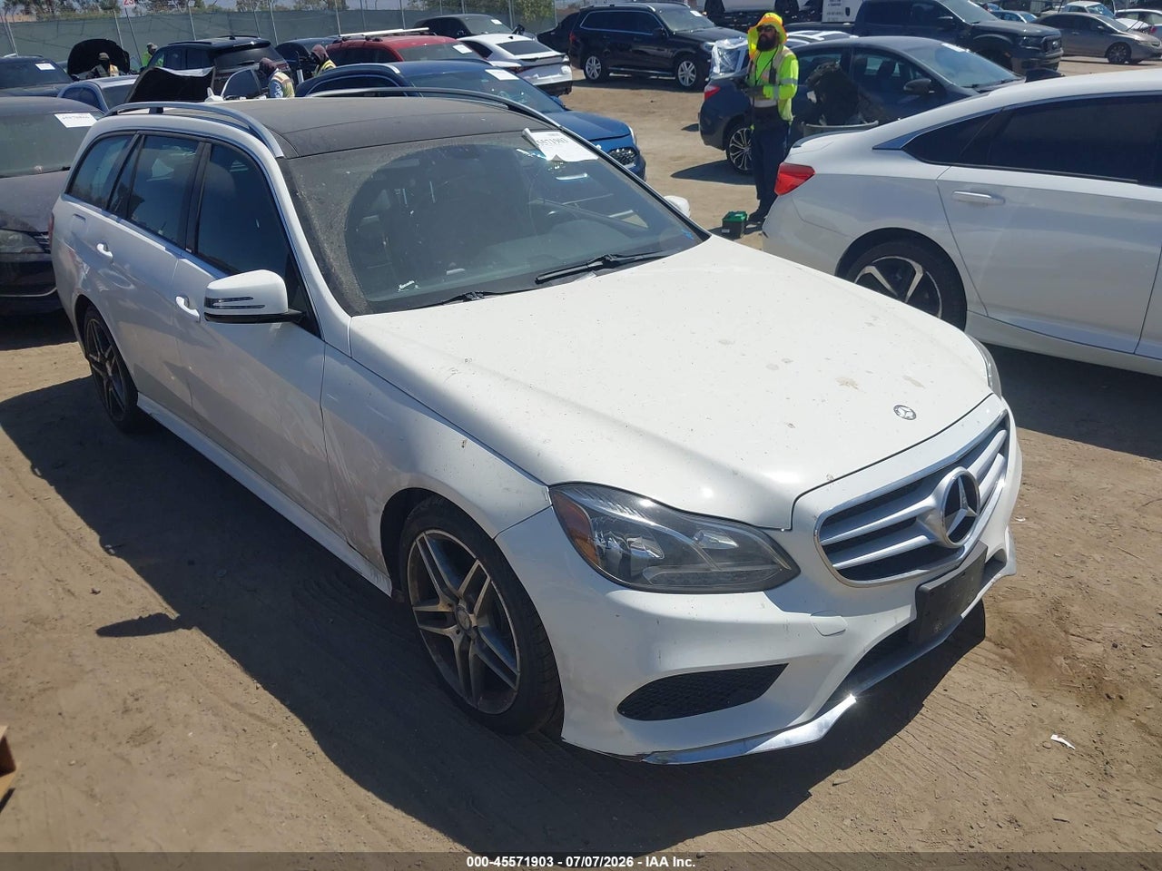 WDDHH8JB5EA****** · 2014 MERCEDES-BENZ E 350 4MATIC