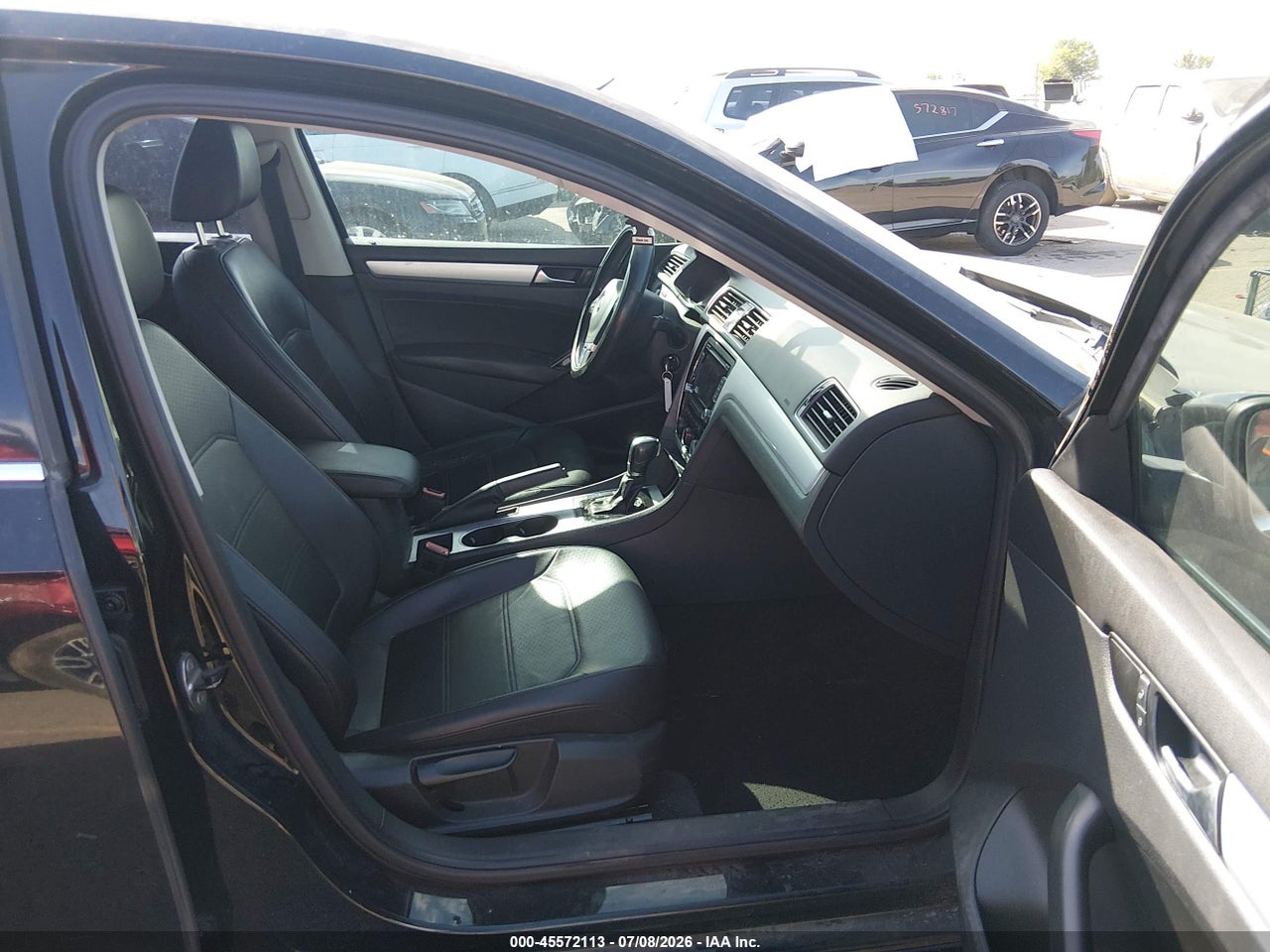 2013 VOLKSWAGEN PASSAT 2.5L SE · 5/11