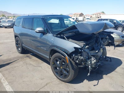 7PDSGBBA3RN****** · 2024 RIVIAN R1S