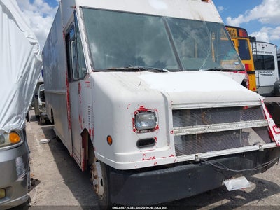 2005 FREIGHTLINER CHASSIS M LINE WALK-IN VAN