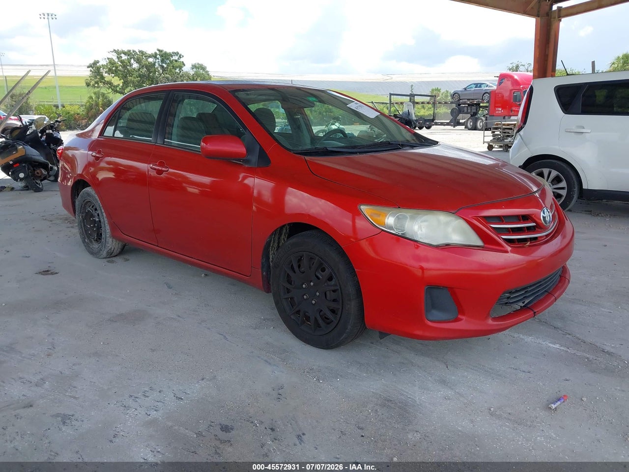 5YFBU4EE6DP****** · 2013 TOYOTA COROLLA LE