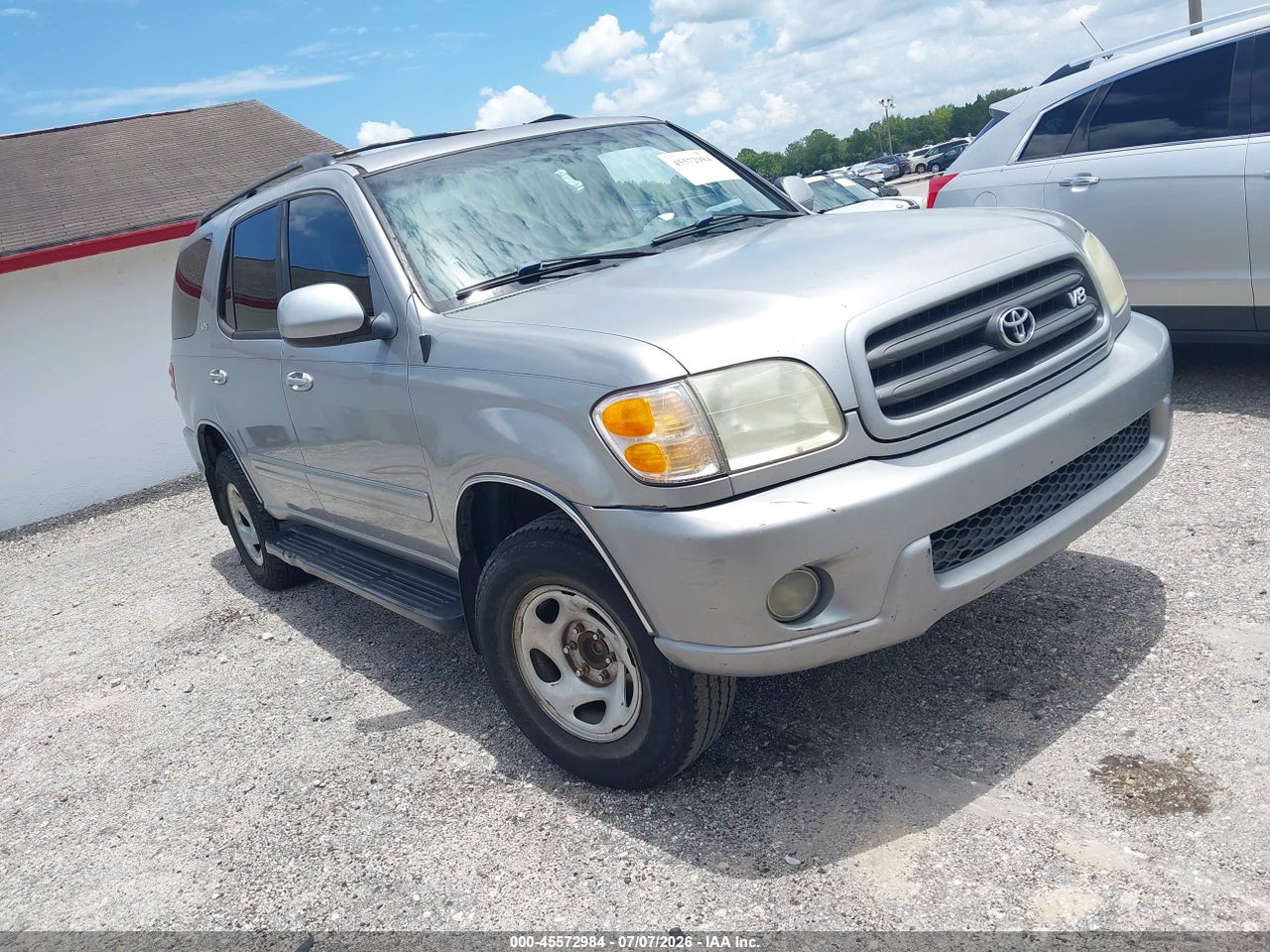 5TDZT34A02S****** · 2002 TOYOTA SEQUOIA SR5 V8