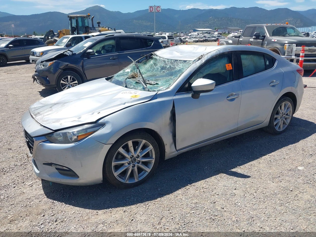 2017 MAZDA MAZDA3 TOURING · 2/11