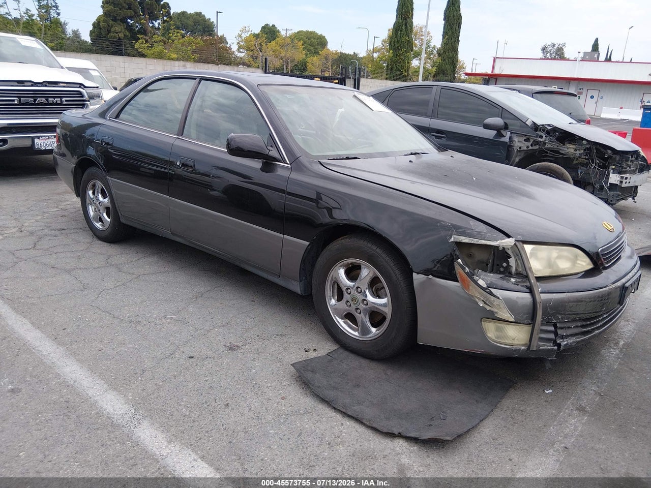 JT8BF28G1W0****** · 1998 LEXUS ES 300