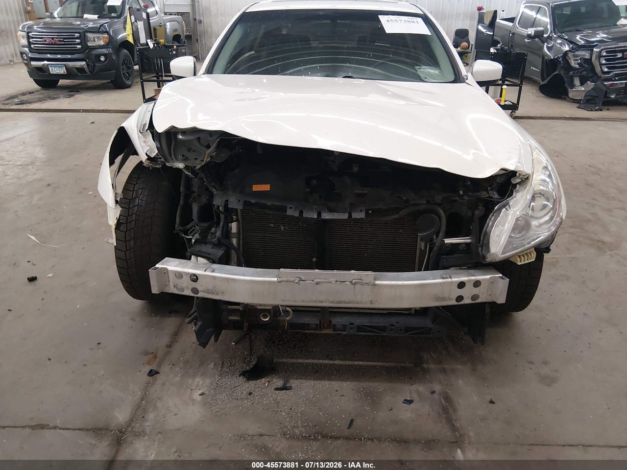 2015 INFINITI Q40 · 6/11