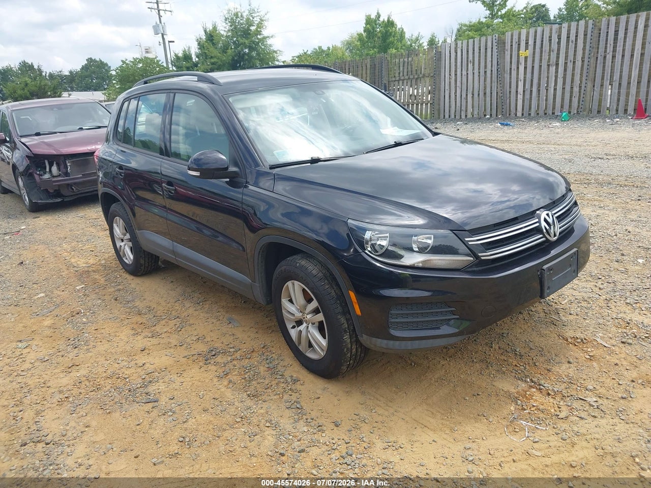 WVGBV7AX5HK****** · 2017 VOLKSWAGEN TIGUAN 2.0T/2.0T S