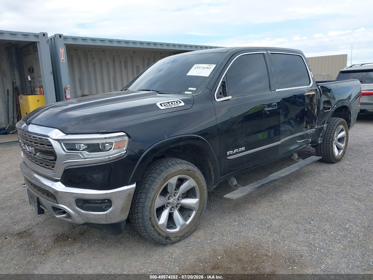 2019 RAM 1500 LIMITED  4X2 5'7 BOX · 2/11