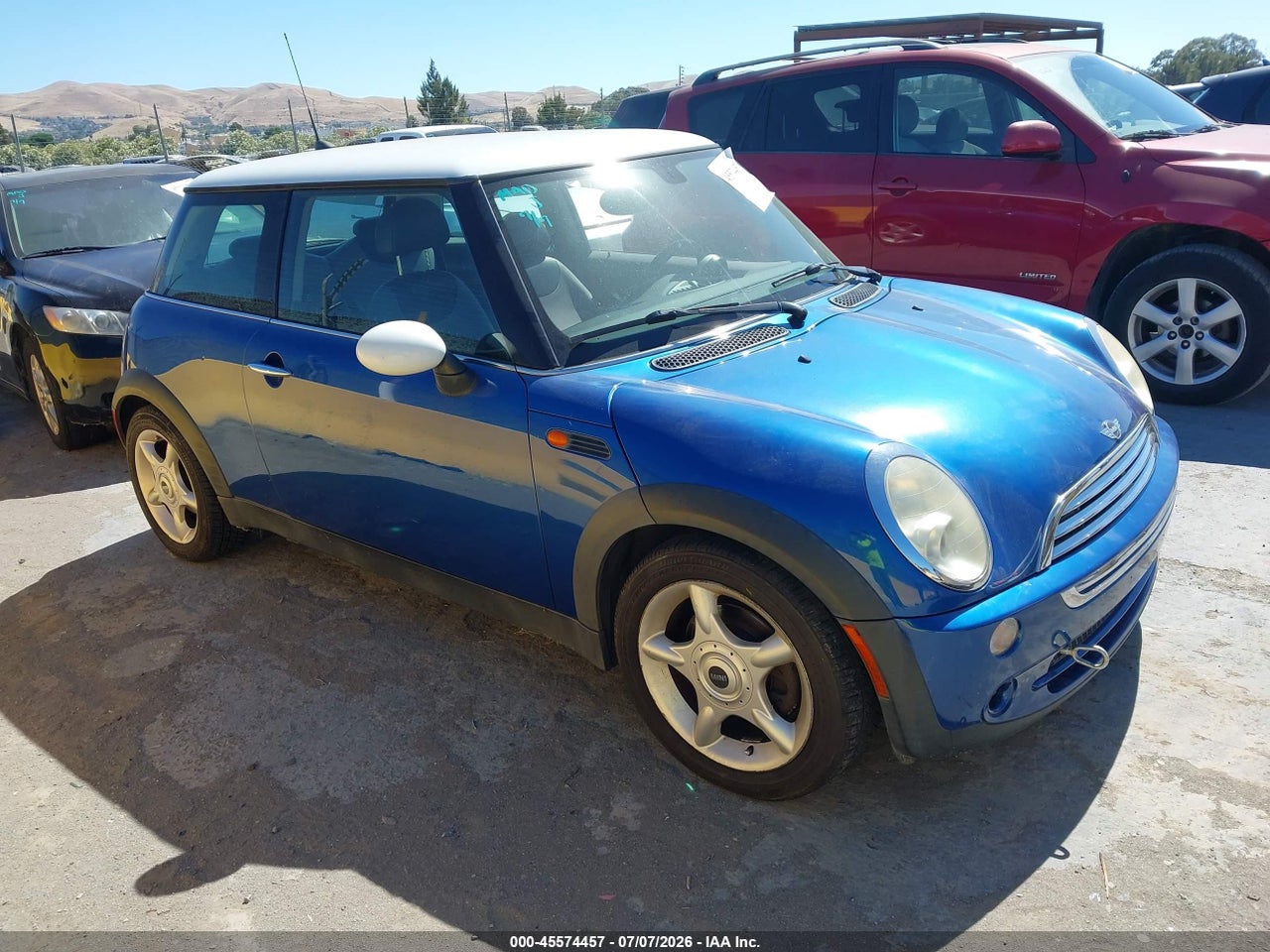 WMWRC33526T****** · 2006 MINI COOPER
