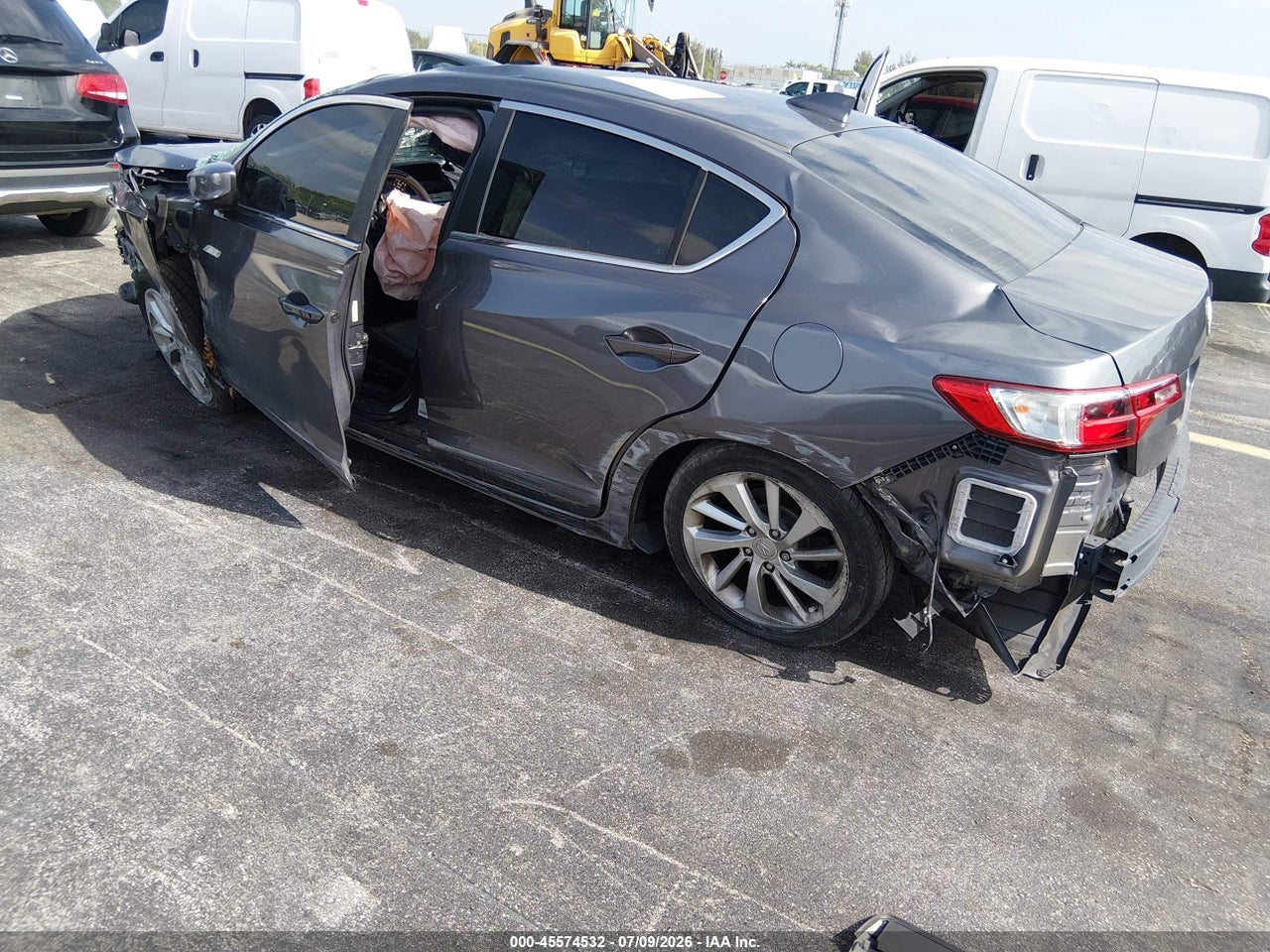 2018 ACURA ILX PREMIUM PACKAGE/TECHNOLOGY PLUS PACKAGE · 3/10