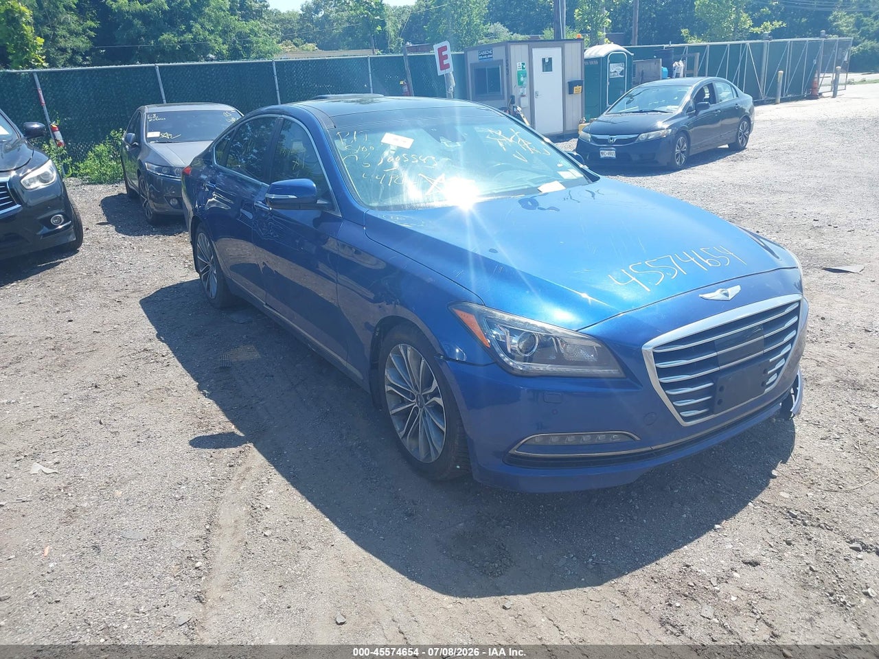 KMHGN4JE7GU****** · 2016 HYUNDAI GENESIS 3.8