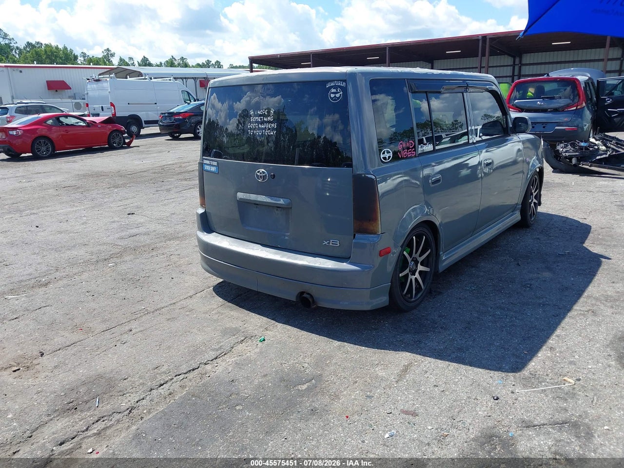2005 SCION XB · 4/11