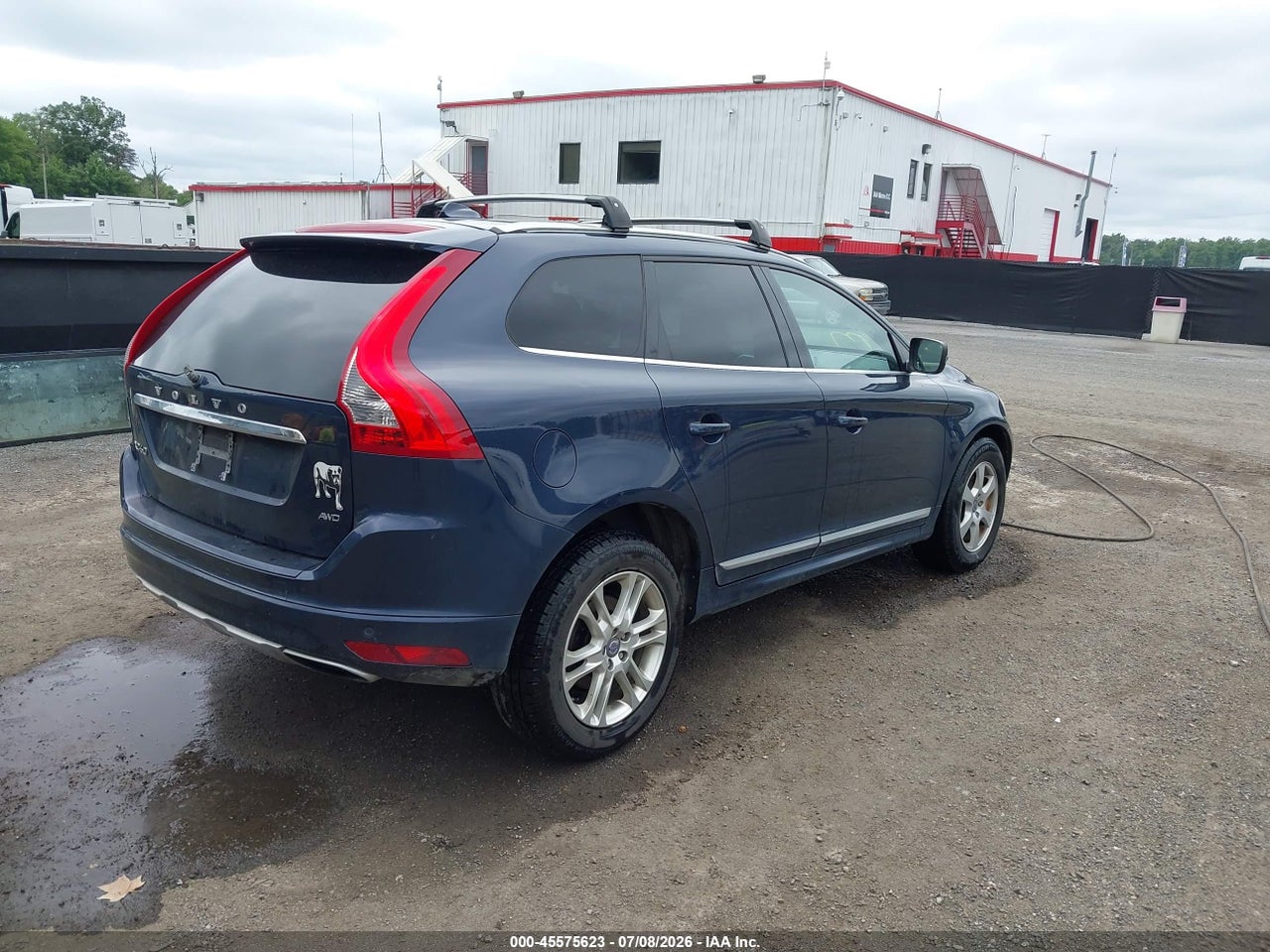 2014 VOLVO XC60 3.2 PLATINUM · 4/11