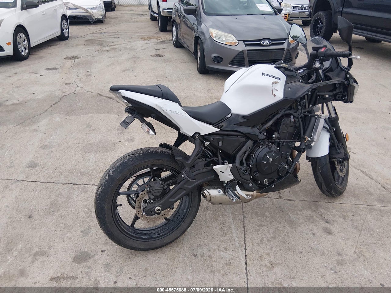2020 KAWASAKI EX650 N · 4/11