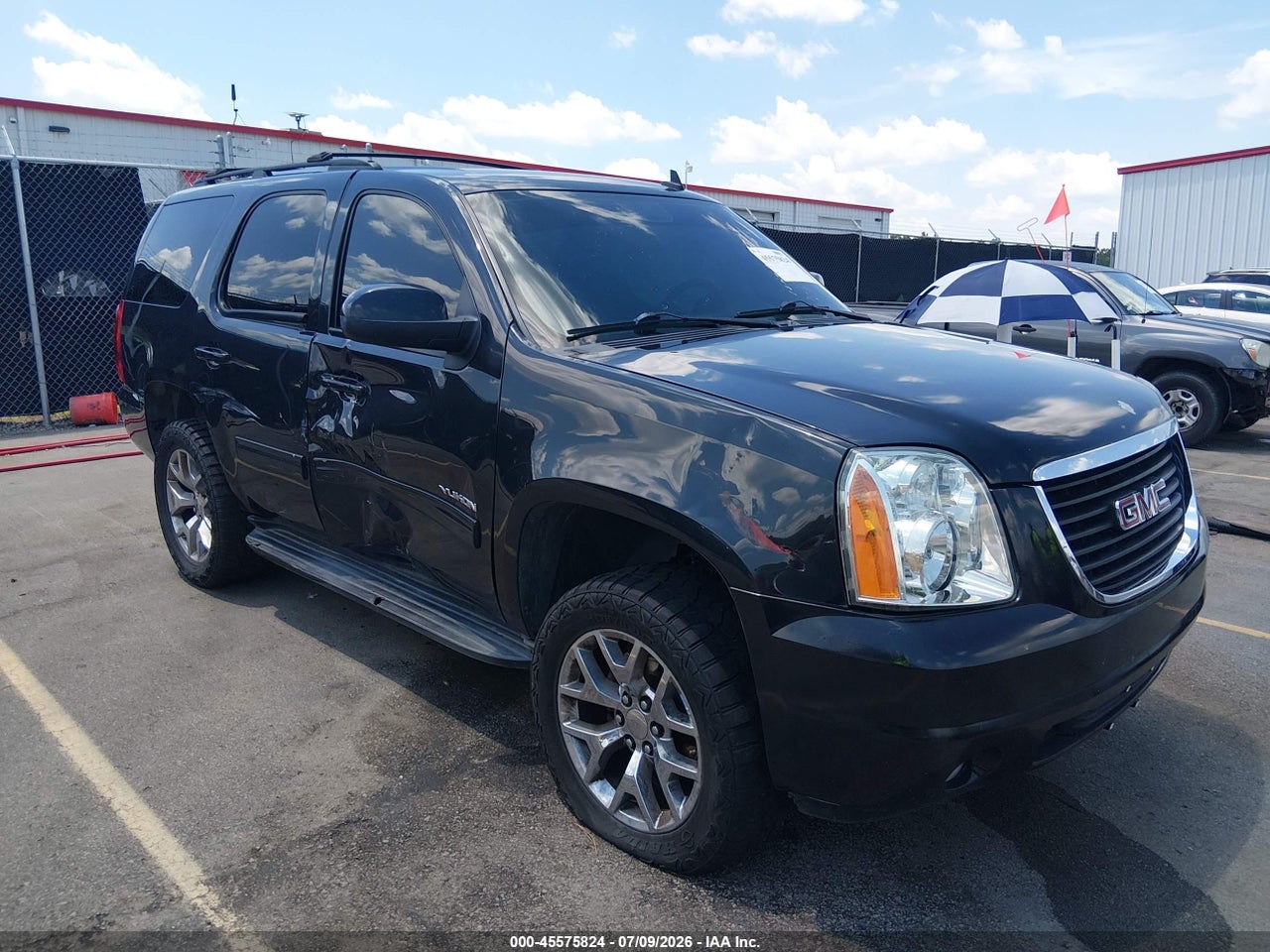 1GKS2AE06CR****** · 2012 GMC YUKON SLE