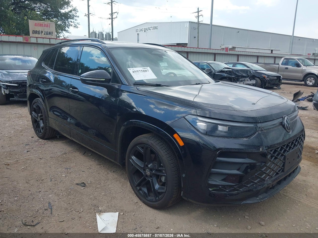 3VVHR7RM9TM****** · 2026 VOLKSWAGEN TIGUAN SE R-LINE BLACK