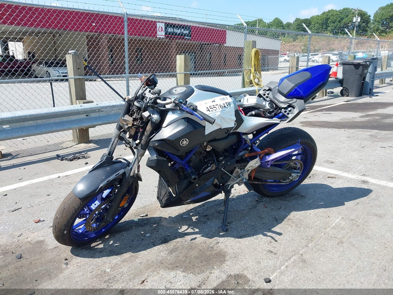 2016 YAMAHA FZ07 · 2/11